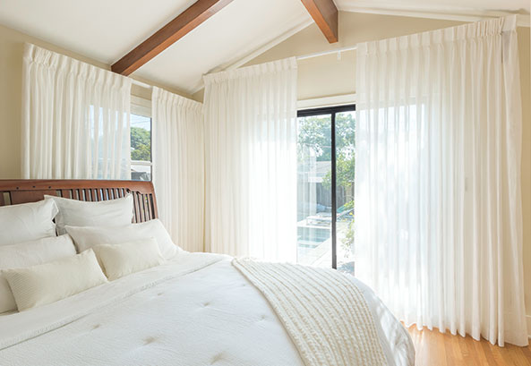 Drapery Hero Creamy Drapery in Bedroom